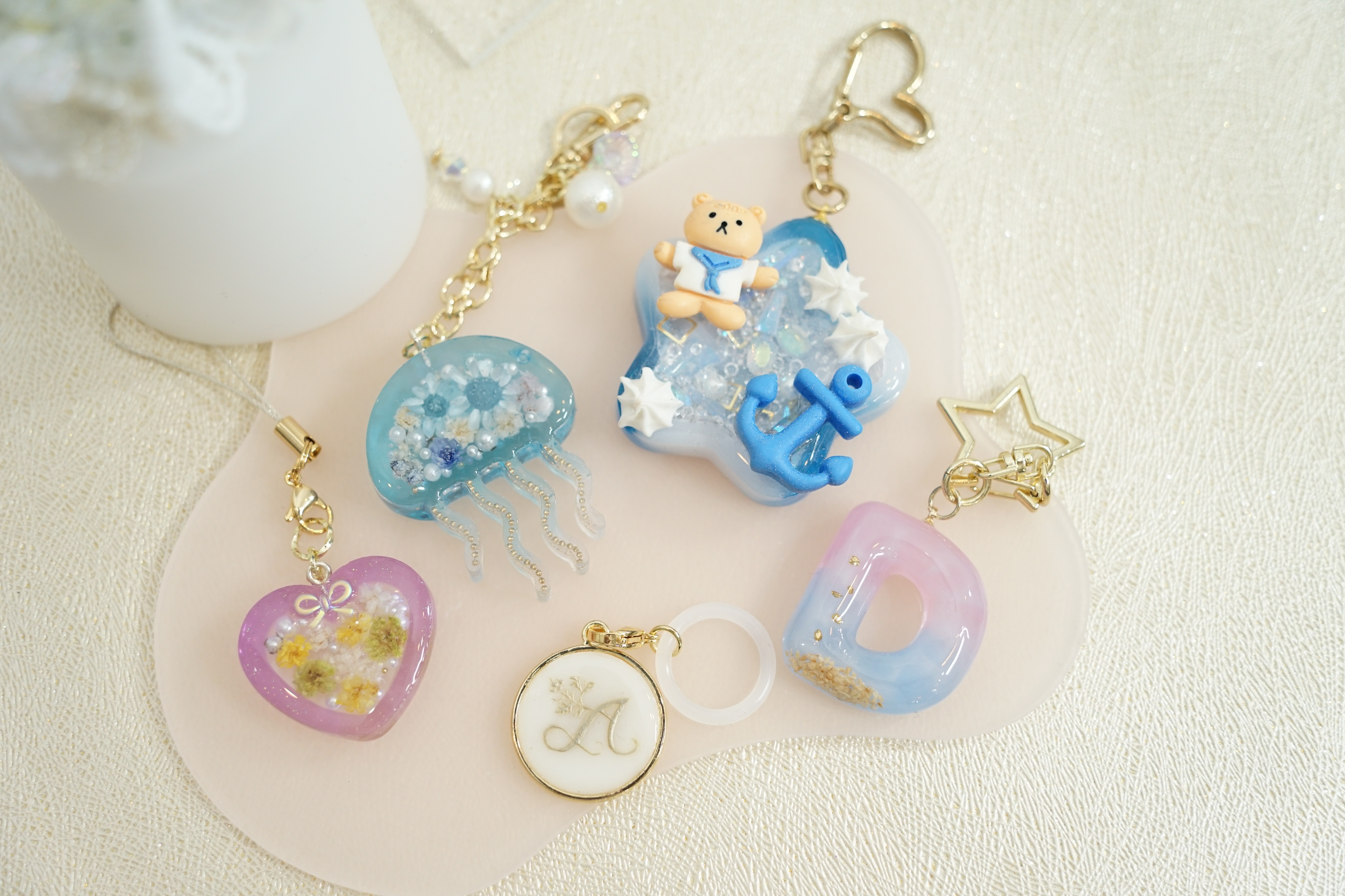 世界にひとつだけのRESINACCESSORYを。かわいくきらめく“自分だけの作品”づくりを体験！